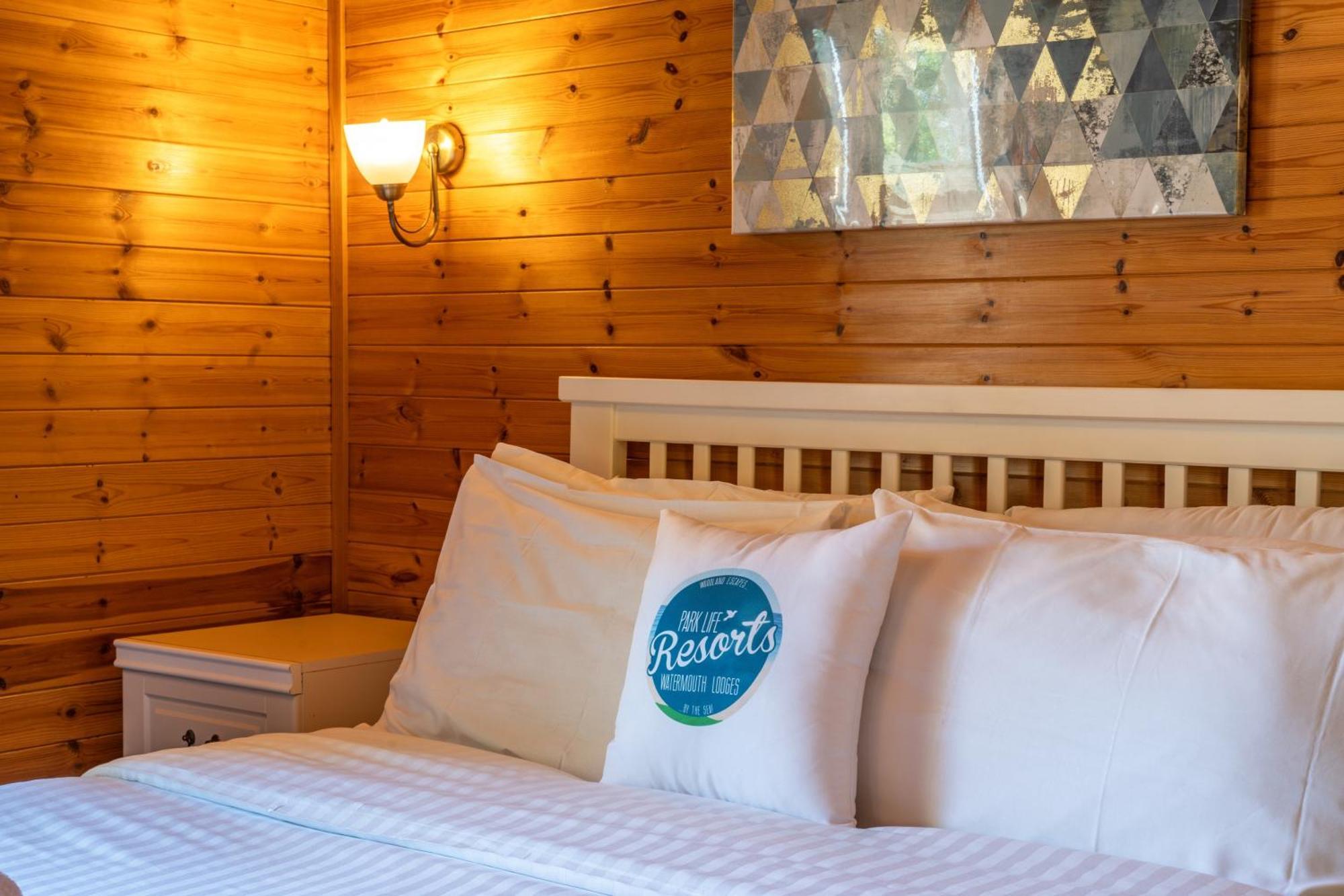 Watermouth Lodges Ilfracombe Bagian luar foto